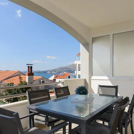 Apartamento Branka *